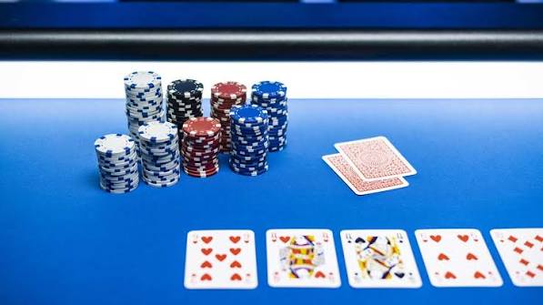 Người chơi áp dụng chiến thuật quản lý vốn trong Poker